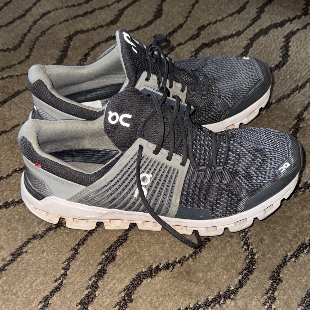 On Running Men's Charcoal and Light Gray Athletic Shoes
